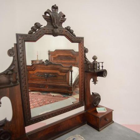 Palazzo Introna Bed & Breakfast Мола ди Бари Екстериор снимка