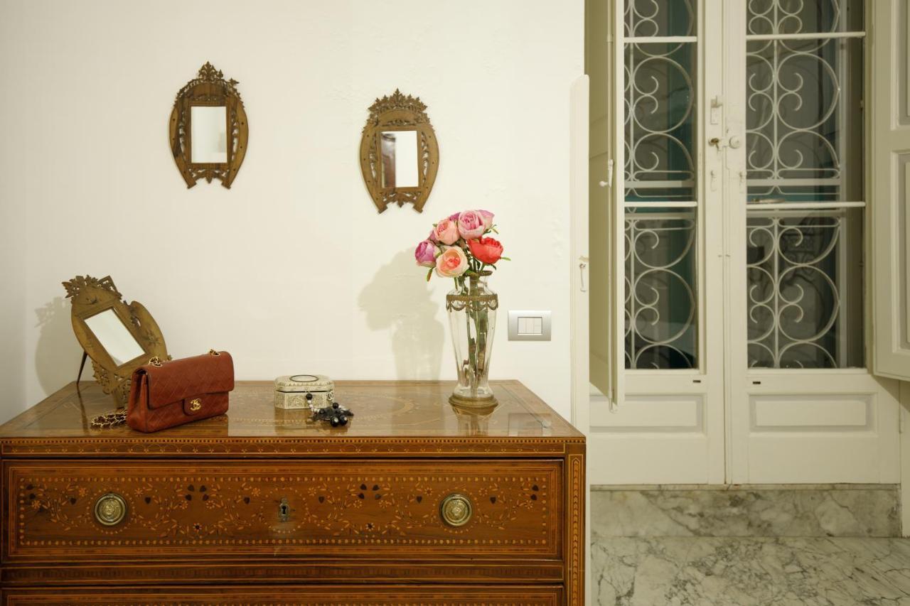 Palazzo Introna Bed & Breakfast Мола ди Бари Екстериор снимка
